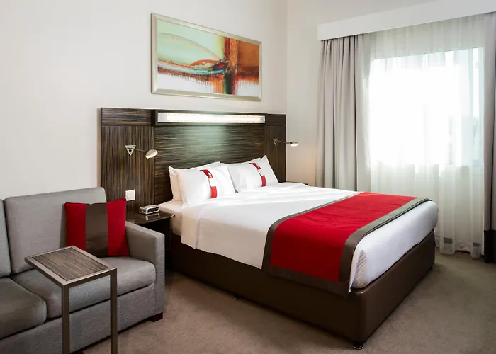 Holiday Inn Express Dubai Internet City By Ihg